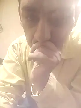 chuby38male online show from June 25, 2026, 5:23 am