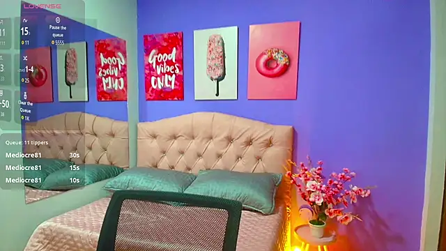 Sophie Mcgreen online show from July 27, 2026, 7:43 pm
