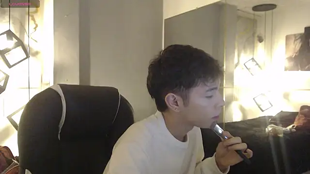 Snapshot of ash_ka chatting on June 27, 2026, 12:22 pm ash ka online show from June 27, 2026, 12:22 pm