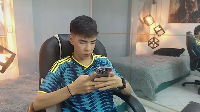 Snapshot of ash_ka chatting on July 7, 2026, 11:42 pm ash ka online show from July 7, 2026, 11:42 pm
