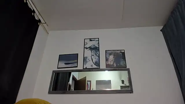 Crazy addixtion online show from May 5, 2026, 8:17 pm