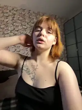 Sofa Nyx  online show from June 19, 2026, 6:23 pm