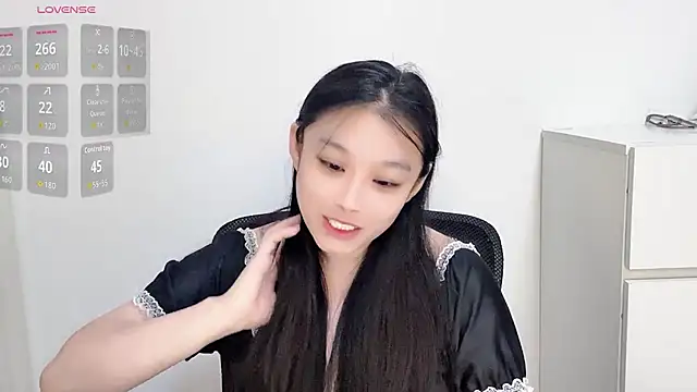 Snapshot of qiuqiu-123 chatting on July 1, 2026, 1:45 pm qiuqiu-123 online show from July 1, 2026, 1:45 pm