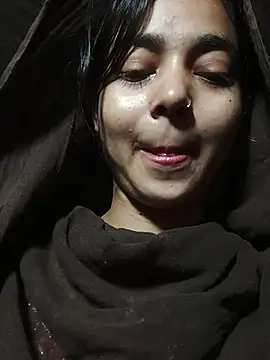 Snapshot of Simran_143 chatting on July 31, 2026, 3:00 pm Simran 143 online show from July 31, 2026, 3:00 pm
