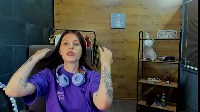 Snapshot of SusannFisher chatting on July 2, 2026, 9:04 am SusannFisher online show from July 2, 2026, 9:04 am