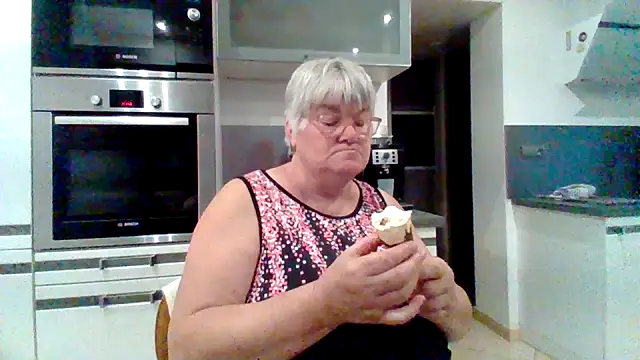 Snapshot of coquinesensuel chatting on July 28, 2026, 7:50 pm coquinesensuel online show from July 28, 2026, 7:50 pm