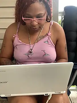 Snapshot of HypnotiqVibez chatting on July 25, 2026, 4:48 pm HypnotiqVibez online show from July 25, 2026, 4:48 pm