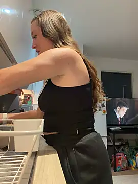 Snapshot of Coleyy_xx chatting on July 4, 2026, 6:58 pm Coleyy xx online show from July 4, 2026, 6:58 pm