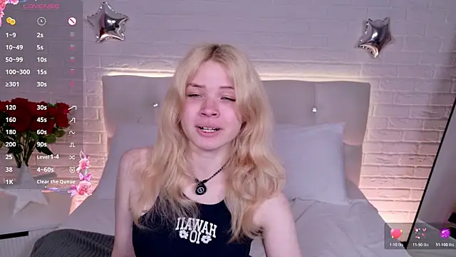 ChloeWells online show from July 24, 2026, 3:37 am