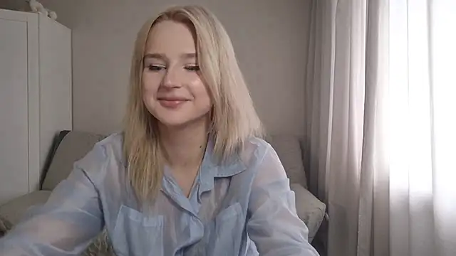 BloomMoon online show from July 9, 2026, 11:14 am