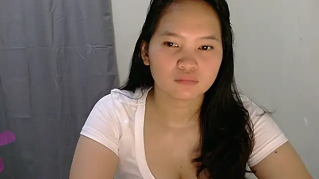 Fhwilloughbyxx online show from June 26, 2026, 6:23 pm