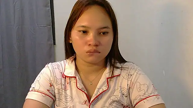 Fhwilloughbyxx online show from July 26, 2026, 1:18 pm