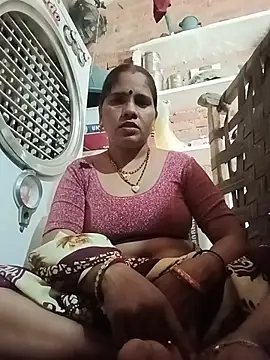 Hot shiri online show from June 28, 2026, 3:23 am