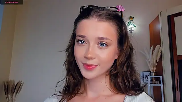 HermilaJaco online show from July 11, 2026, 7:33 am
