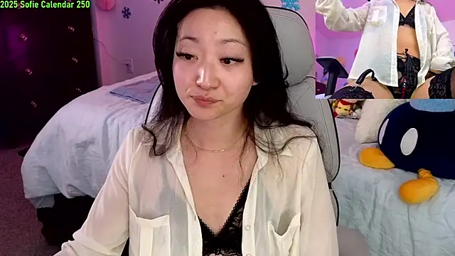 Snapshot of MySweetSofie chatting on February 2, 2025, 1:34 am MySweetSofie online show from February 2, 2025, 1:34 am