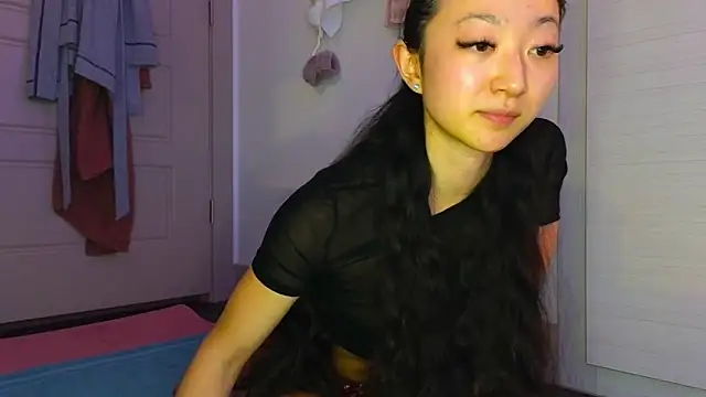 Snapshot of MySweetSofie chatting on February 27, 2025, 12:32 am MySweetSofie online show from February 27, 2025, 12:32 am