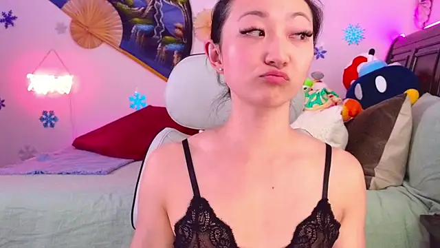 Snapshot of MySweetSofie chatting on March 11, 2025, 4:43 am MySweetSofie online show from March 11, 2025, 4:43 am