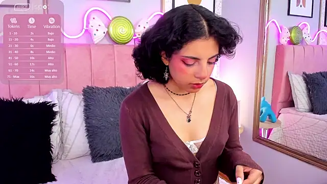 Snapshot of LUMINEVERLIGTH chatting on August 1, 2026, 7:24 pm LUMINEVERLIGTH online show from August 1, 2026, 7:24 pm