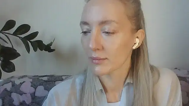 Taneliace online show from June 23, 2026, 4:21 am