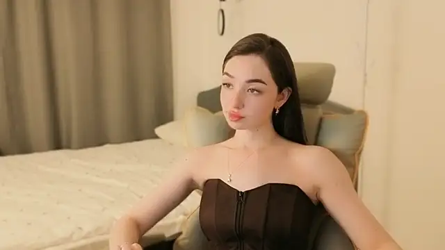 cherrylatte online show from July 9, 2026, 7:18 pm