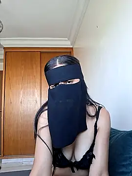 Snapshot of hajar77 chatting on July 20, 2026, 11:01 am hajar77 online show from July 20, 2026, 11:01 am