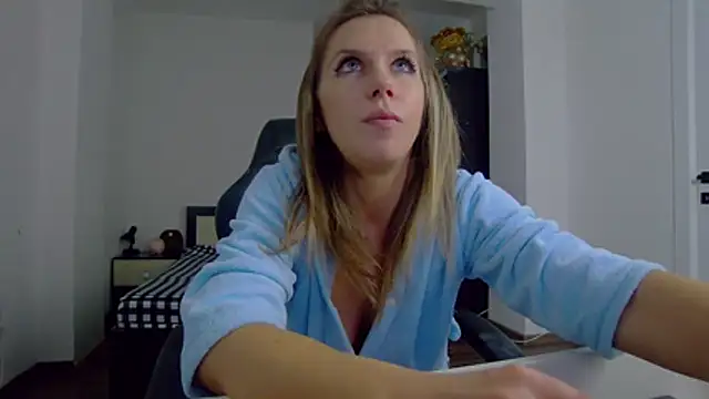 Snapshot of DedeSibel chatting on February 21, 2026, 2:07 pm DedeSibel online show from February 21, 2026, 2:07 pm