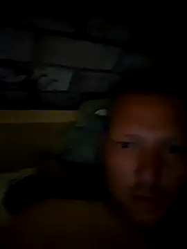 hollandseboy93 online show from June 21, 2026, 3:42 am