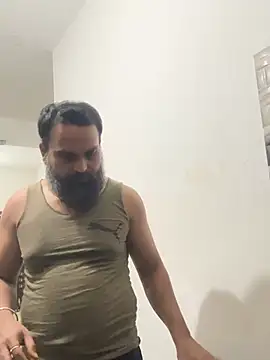 Snapshot of beast_bearded_dady chatting on July 9, 2026, 4:55 pm beast bearded dady online show from July 9, 2026, 4:55 pm