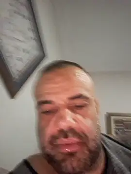 cerdosumisofist online show from June 24, 2026, 1:26 am