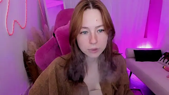 Snapshot of DamnWitchh chatting on June 29, 2026, 8:31 am DamnWitchh online show from June 29, 2026, 8:31 am