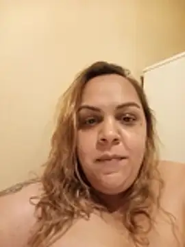 Snapshot of mellybbw chatting on July 12, 2026, 9:17 pm mellybbw online show from July 12, 2026, 9:17 pm