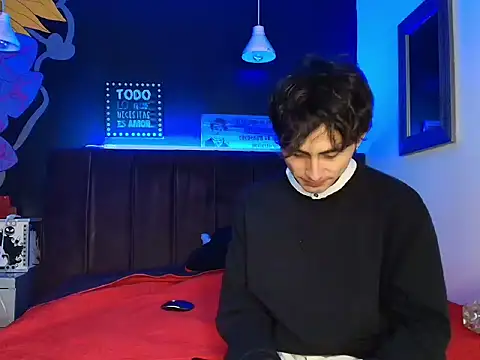 HiiddenDesire online show from July 7, 2026, 4:37 am