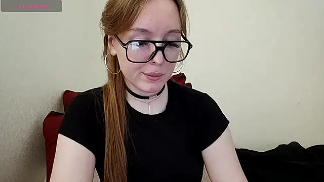 Snapshot of Felicia_Miller chatting on June 27, 2026, 4:34 pm Felicia Miller online show from June 27, 2026, 4:34 pm