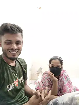 Snapshot of Couple-8 chatting on July 17, 2026, 9:30 pm Couple-8 online show from July 17, 2026, 9:30 pm