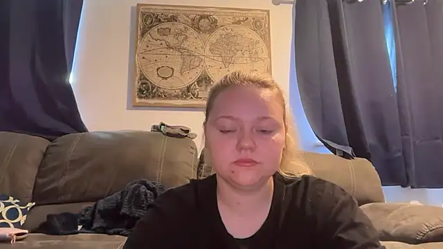 Snapshot of GirlNextDoorAmber chatting on June 30, 2026, 9:32 am GirlNextDoorAmber online show from June 30, 2026, 9:32 am