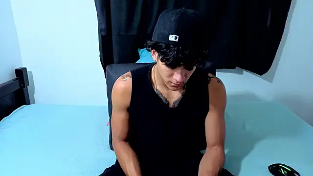 Noah  Dick online show from July 12, 2026, 6:37 am
