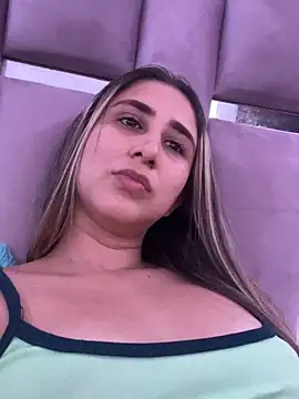 Antonellaafendi online show from June 27, 2026, 3:44 am