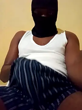 MrCum305 online show from August 3, 2026, 10:24 pm