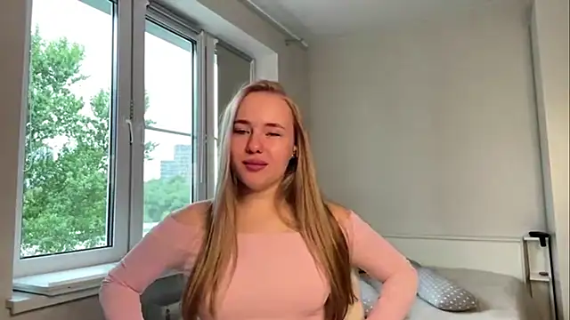 AmeliaOakheart online show from June 29, 2026, 3:12 pm