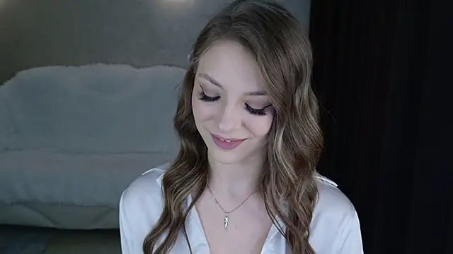Amanda Grasy online show from June 30, 2026, 4:57 am