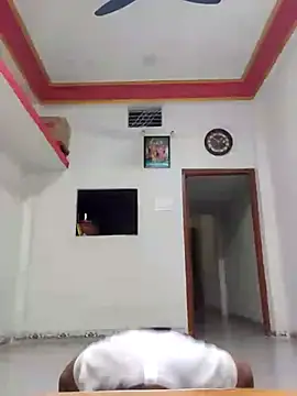 Yoursunnysuraj online show from July 4, 2026, 5:02 am