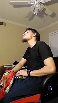 Snapshot of Rain13_Lil-if56 chatting on January 9, 2026, 12:13 am Rain13 Lil-if56 online show from January 9, 2026, 12:13 am