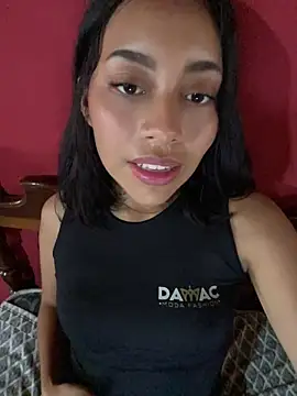 camilainocente69 online show from July 11, 2026, 5:15 pm