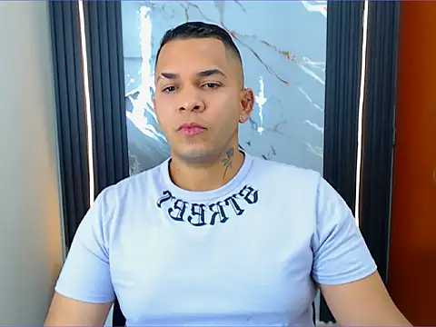 cristhian gamboa online show from July 9, 2026, 10:03 pm