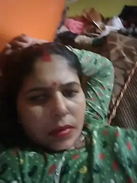 Snapshot of salani_sexe chatting on July 10, 2026, 9:01 am salani sexe online show from July 10, 2026, 9:01 am