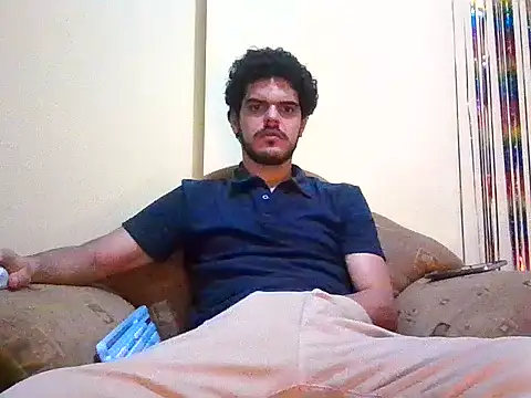 Hectorssuarez online show from July 13, 2026, 12:35 am