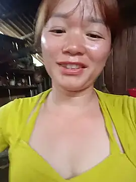 Snapshot of Vivy-1 chatting on June 28, 2026, 10:43 am Vivy-1 online show from June 28, 2026, 10:43 am