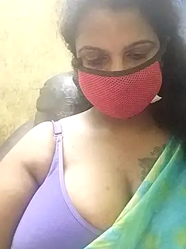 Snapshot of Poojitha-Queen chatting on July 10, 2026, 6:32 pm Poojitha-Queen online show from July 10, 2026, 6:32 pm