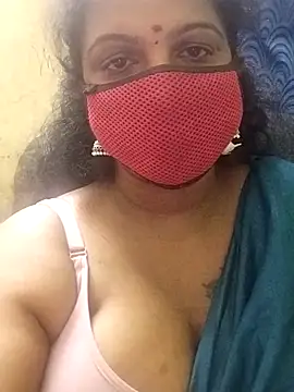 Snapshot of Poojitha-Queen chatting on July 15, 2026, 5:18 pm Poojitha-Queen online show from July 15, 2026, 5:18 pm