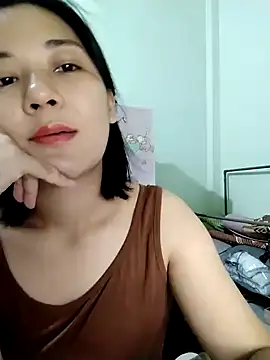 Snapshot of Lyrose_2k chatting on July 31, 2026, 2:27 pm Lyrose 2k online show from July 31, 2026, 2:27 pm